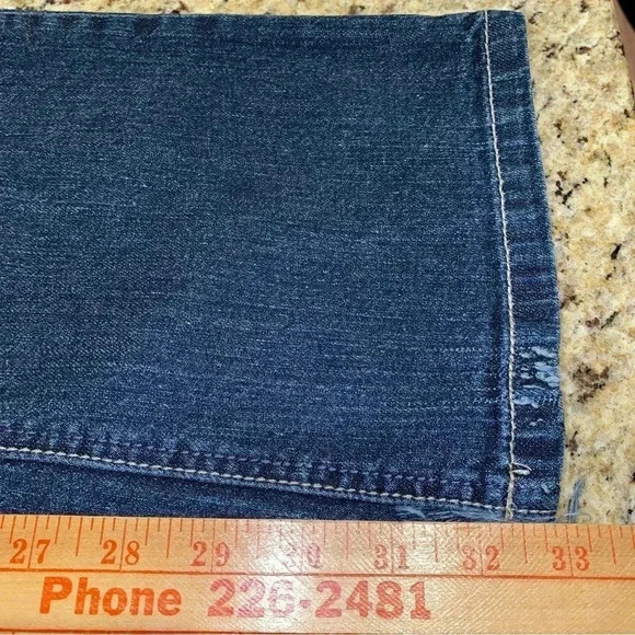 Distressed Truce Ripped Jeans Size 7 Juniors - Picture 7 of 9